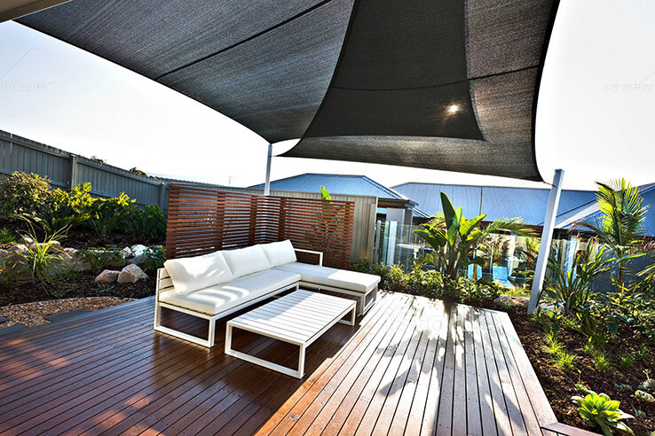 Cozy, luxurious sundeck with sunshade