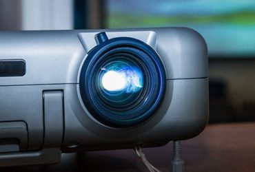 Heimkino Beamer dunkelsilber
