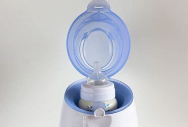 Babyflasche in Flaschenwärmer