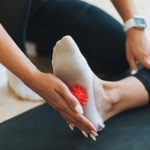 Massageball an Fuß