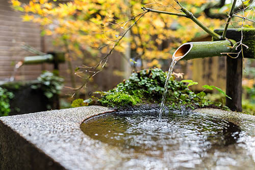 Japanisches Garten Wasserspiel