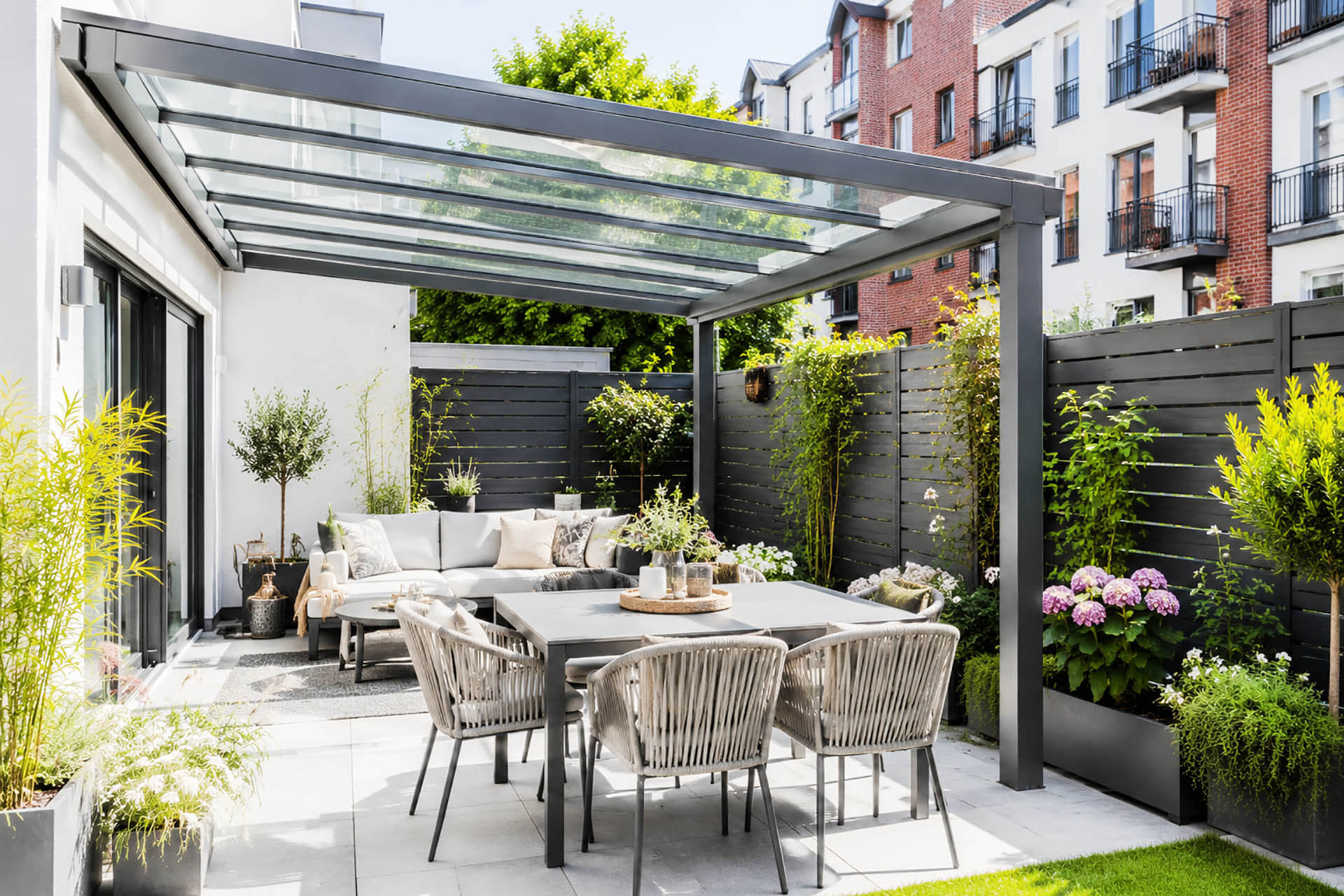 Terrassenüberdachung kleines Grundstück